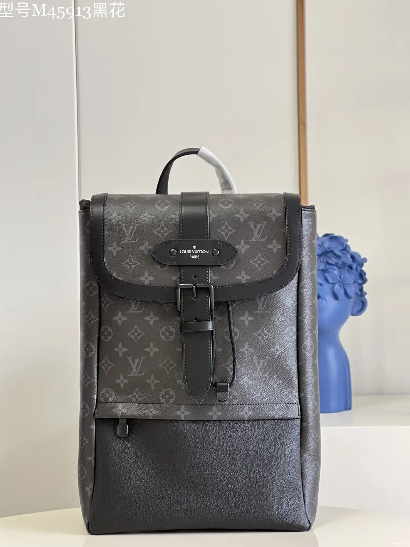 SAUMUR VUITTON BACKPACK LOUIS 0620